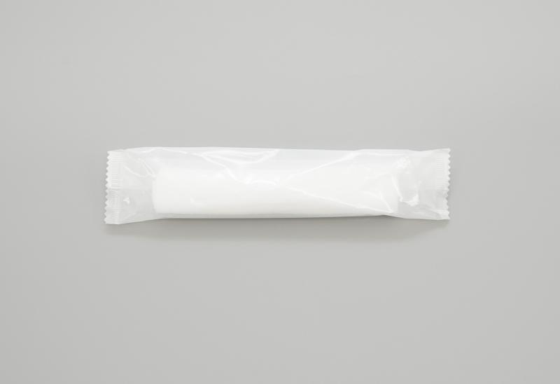 ふつうじゃ物足りない、そんなお店へ──ひとまわり大きな紙おしぼり「エマーブル メッシュL」という選択